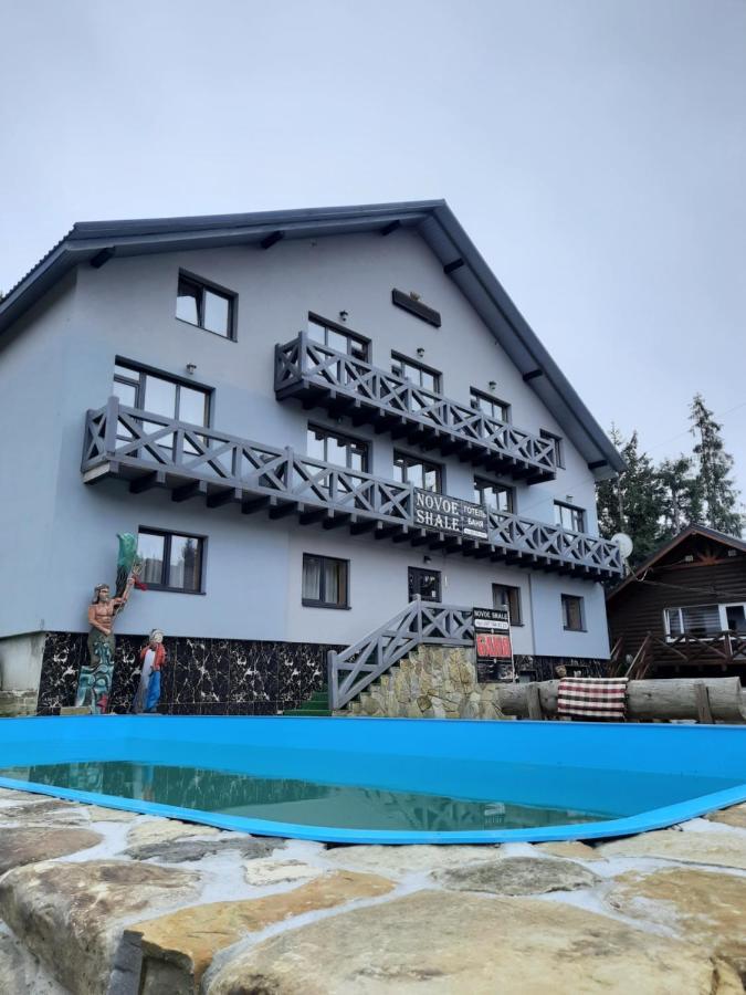 Hotel Novoe Shale Yablunytsya Exterior photo